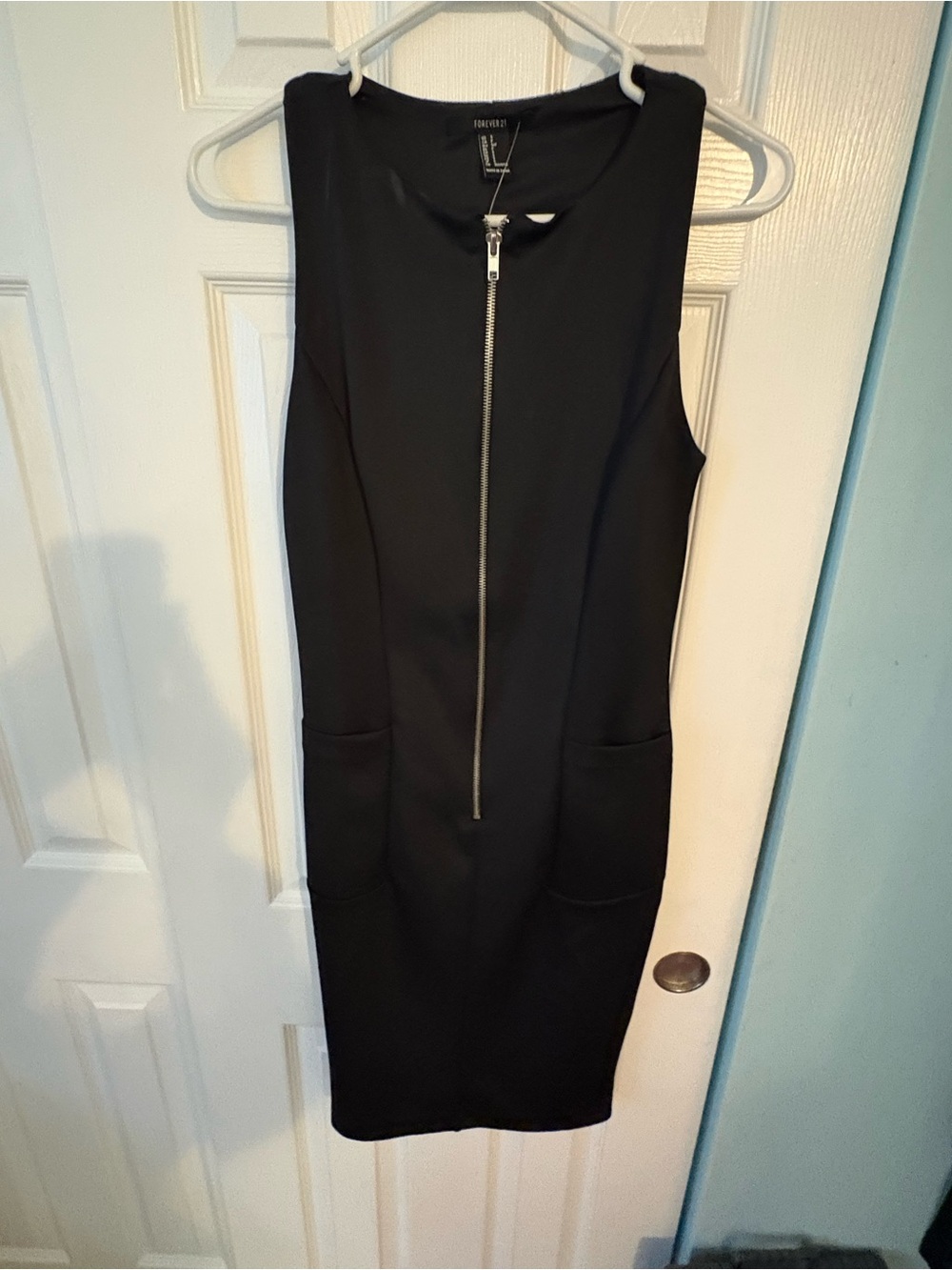 Forever 21 Black Sleeveless Zip-Front Midi Dress